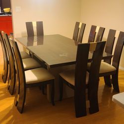 Dining Set W/Buffet Table. 