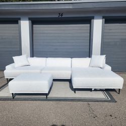 Living Spaces "Kenai" Sectional Couch 