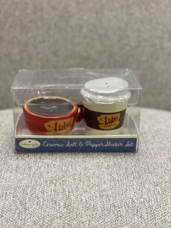Gilmore Girls Salt & Pepper Set