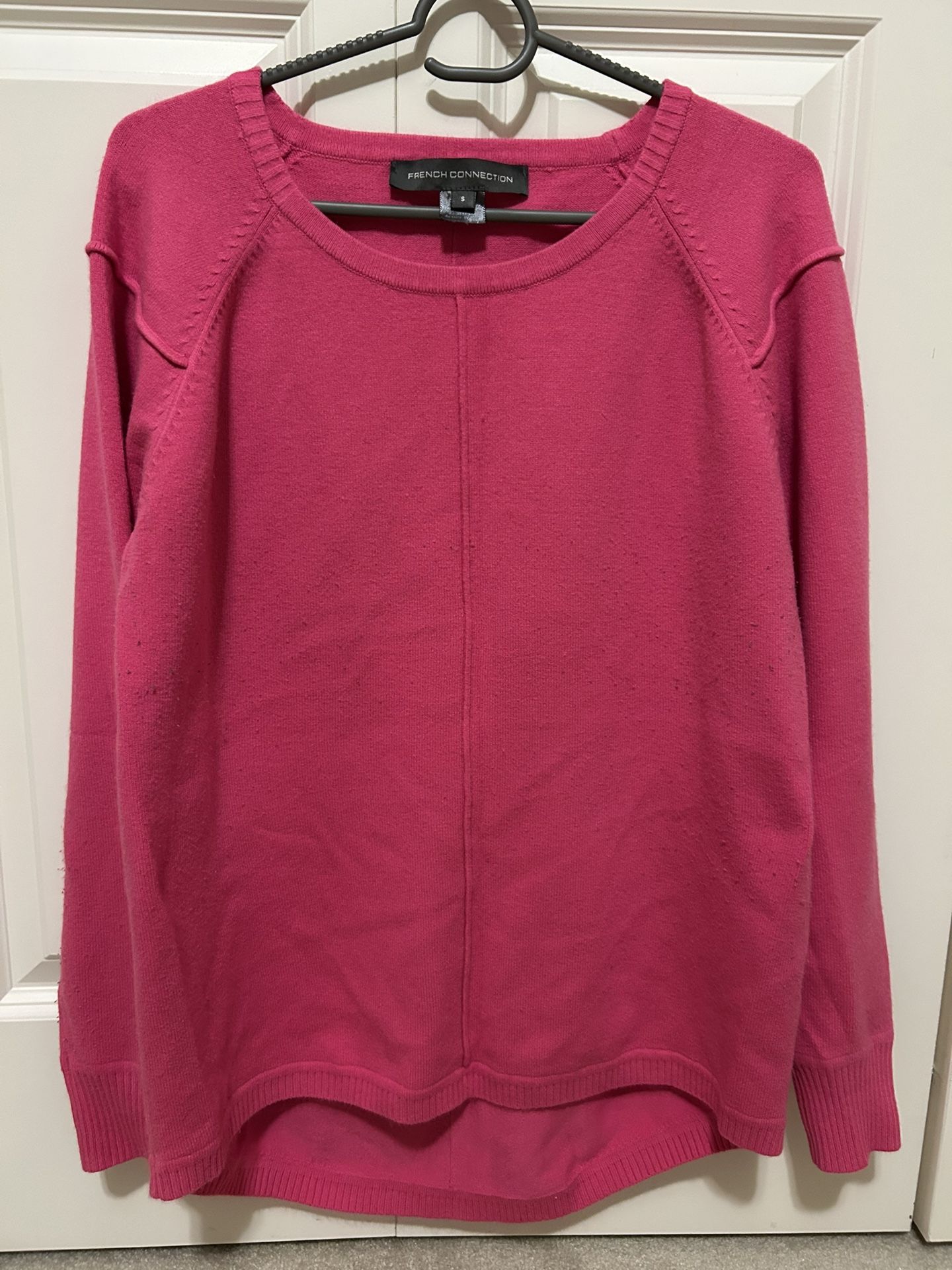 Woman’s Sweater Size S But Oversized 