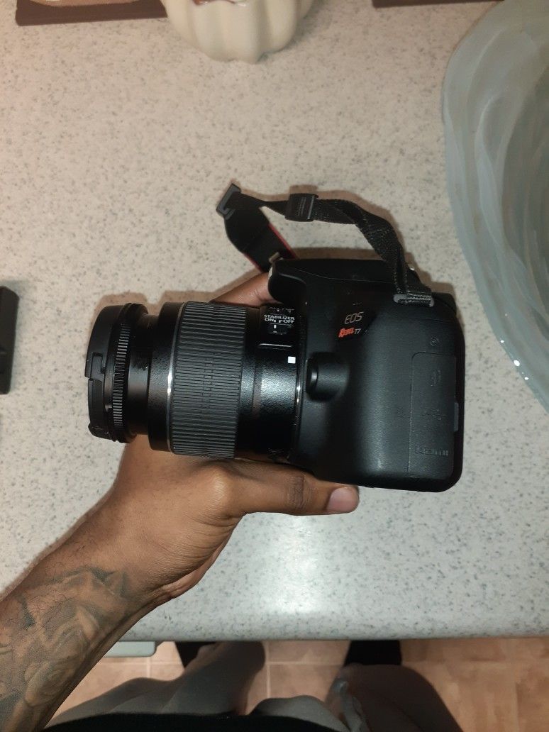 Canon Rebel T7 EOS + 64 GB Memory Card for Sale in Pahrump, NV OfferUp