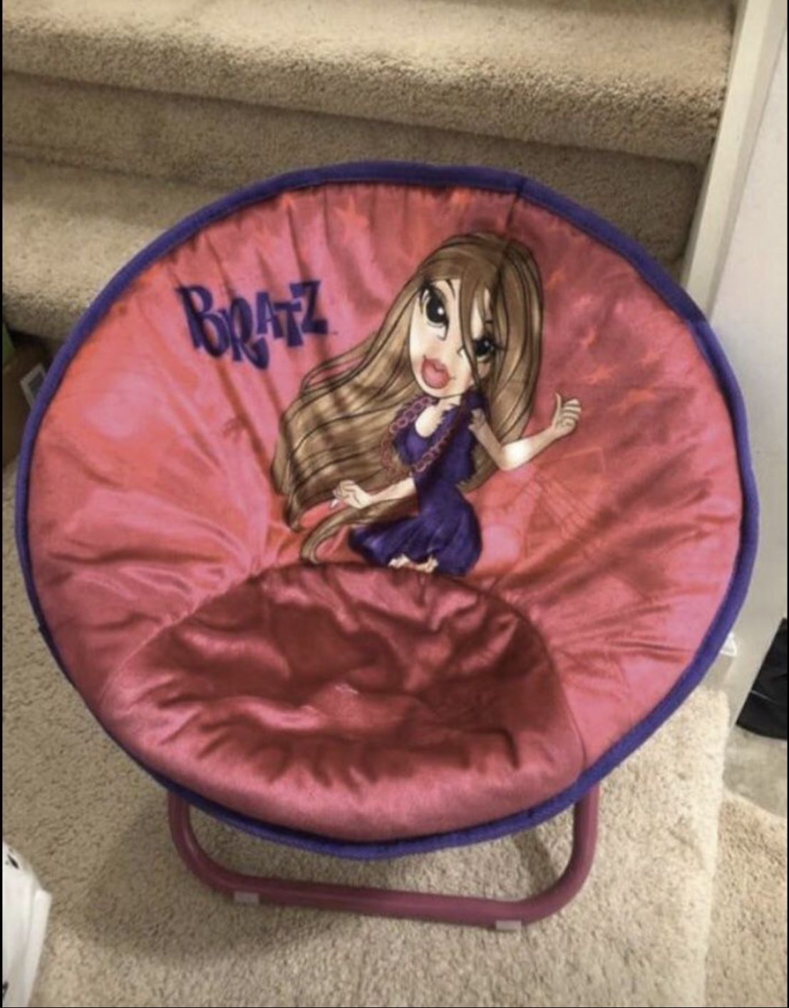 Bratz dolls saucer chair