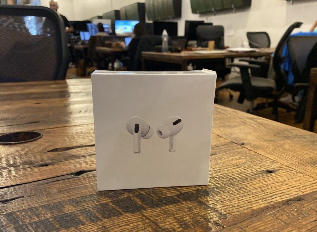 Earbuds 
