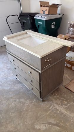 Bathroom vanity