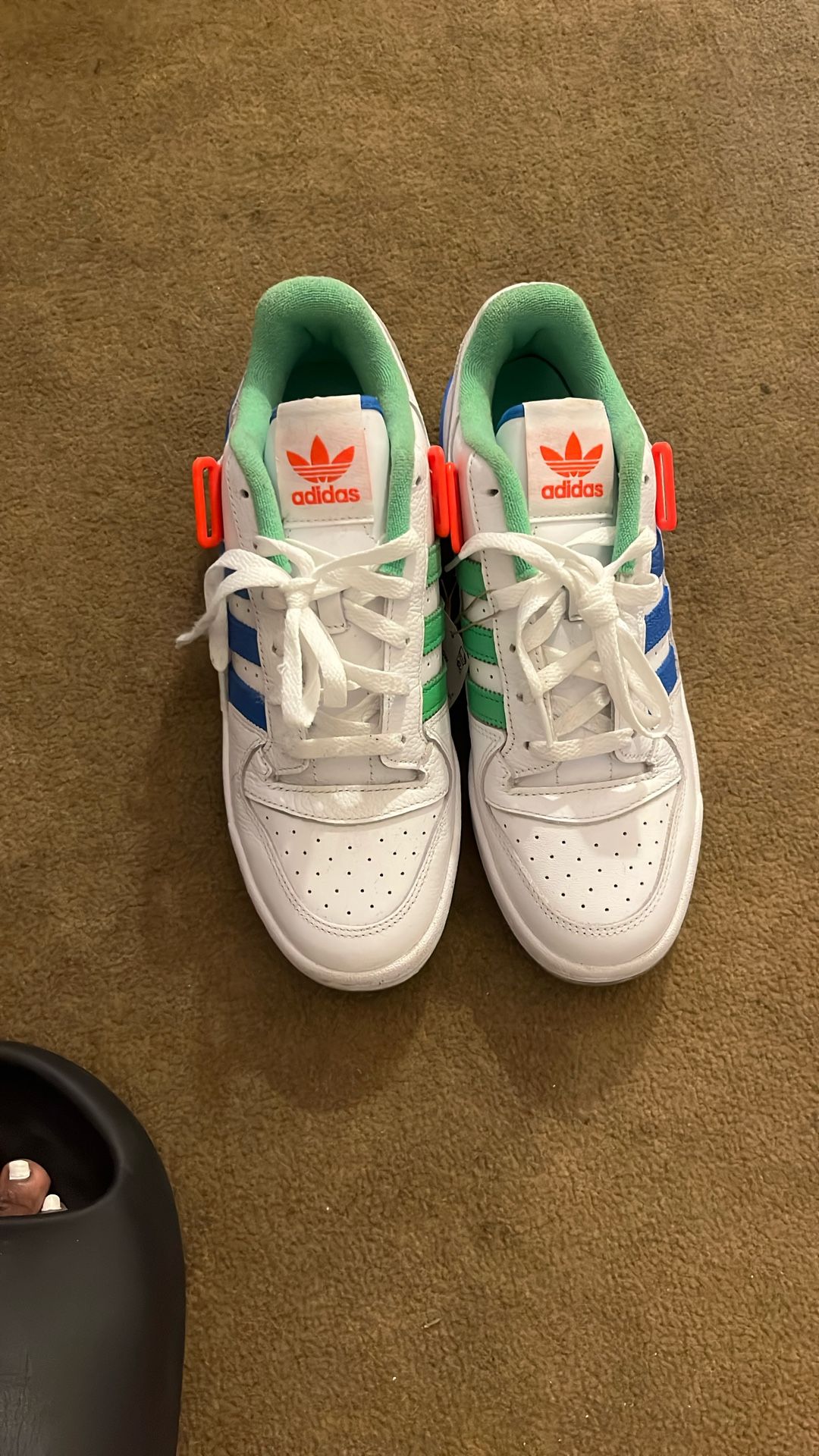 ADIDAS FORUM LOW