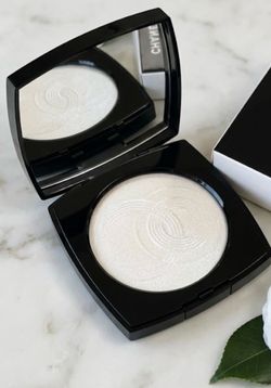 Chanel highlighter Makeup maquillaje Exclusive limited edition new Amazing