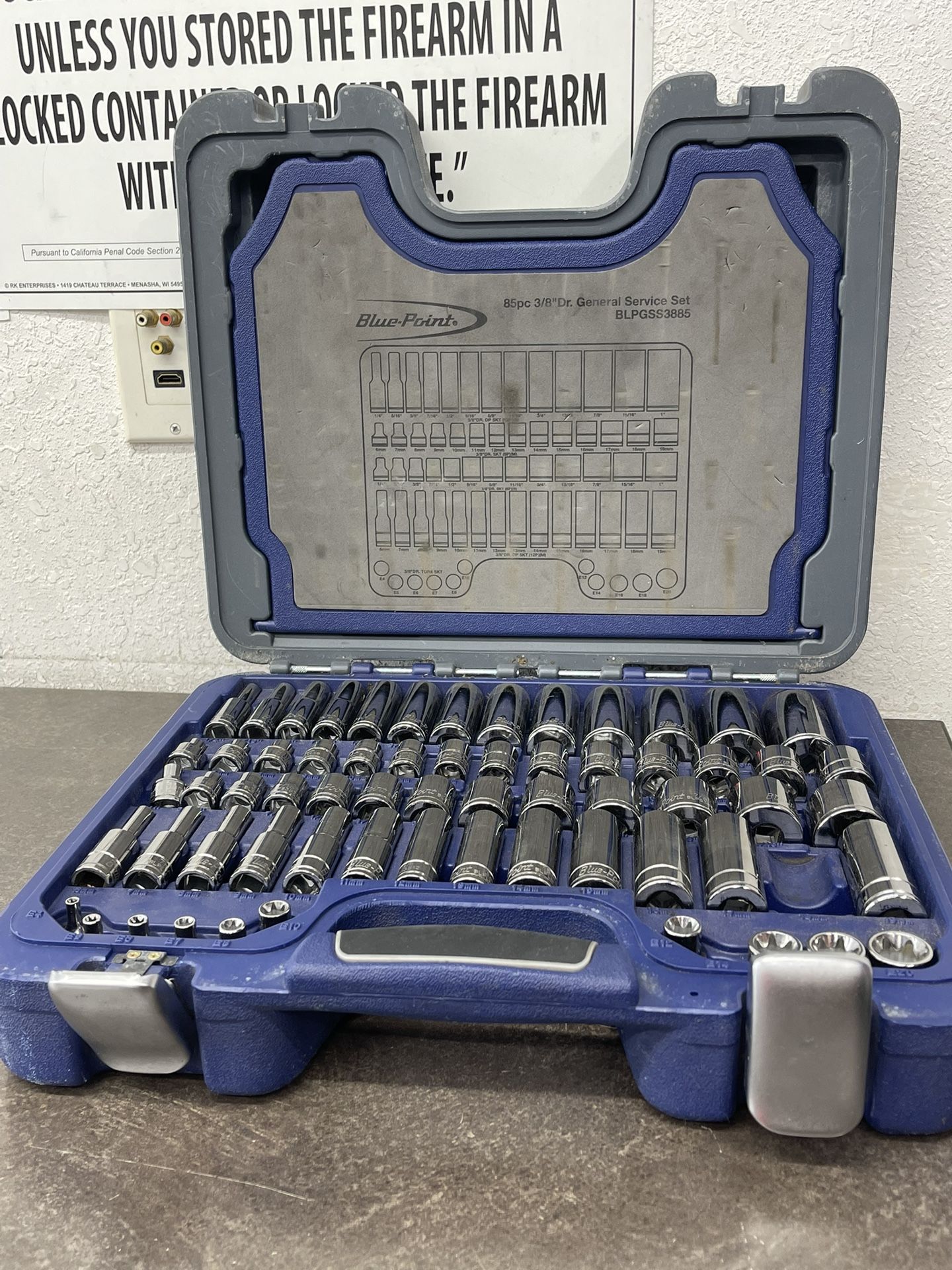 Bluepoint 3/8" 85 Piece Dr General Service Set