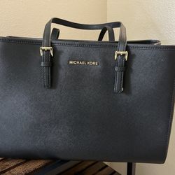 Michael Kors handbag purse 