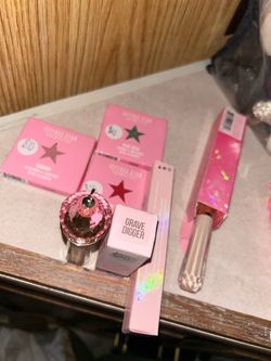 Jeffree Star Cosmetics Makeup Bundle- 7 pcs !