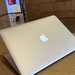 Apple MacBook Air 13” i5/4GB/266GB SSD $180 