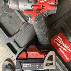 Milwaukee M18 Hammer Drill 
