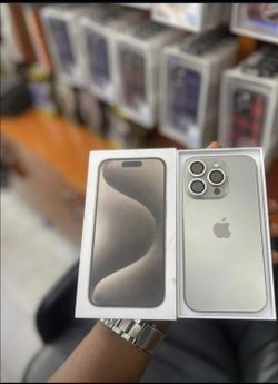 iPhone 15 Pro Unlocked / Liberado 😃