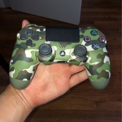 Wireless Ps4 Controller . Works Perfectly Fine