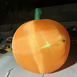 5ft Gemmy 360 Pumpkin Inflatable (Airblown Panoramic Projection Halloween Inflatable)