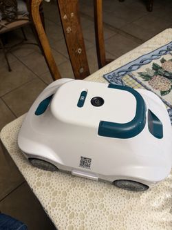Robotic pool cleaner c5