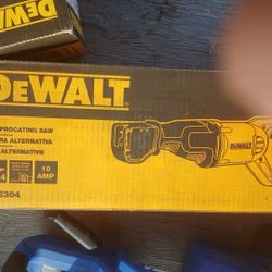 10 Amp Reciprocating Saw De304