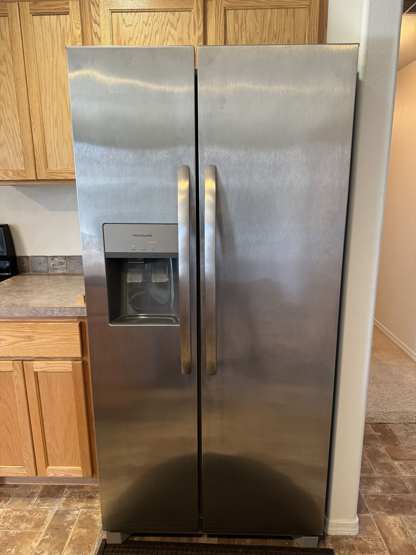 Frigidaire 22.3 cu. ft. Side-by-Side Refrigerator - Stainless Steel (Model FRSS2323AS)