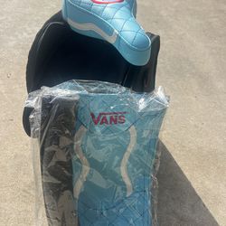 Custom embroidered seat and pad BMX