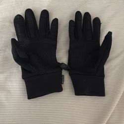 Good Condition Grippy Gloves For Riding On A Bike