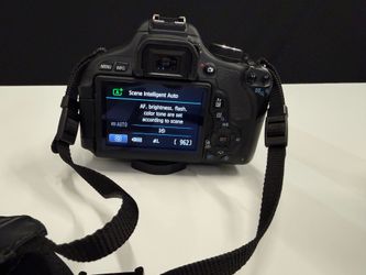 Canon EOS Rebel T3i DSLR