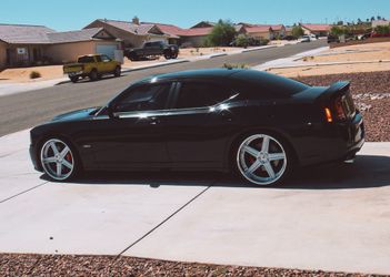 Sell my. 2006 Dodge Charger SRT-8 FWDWheelss