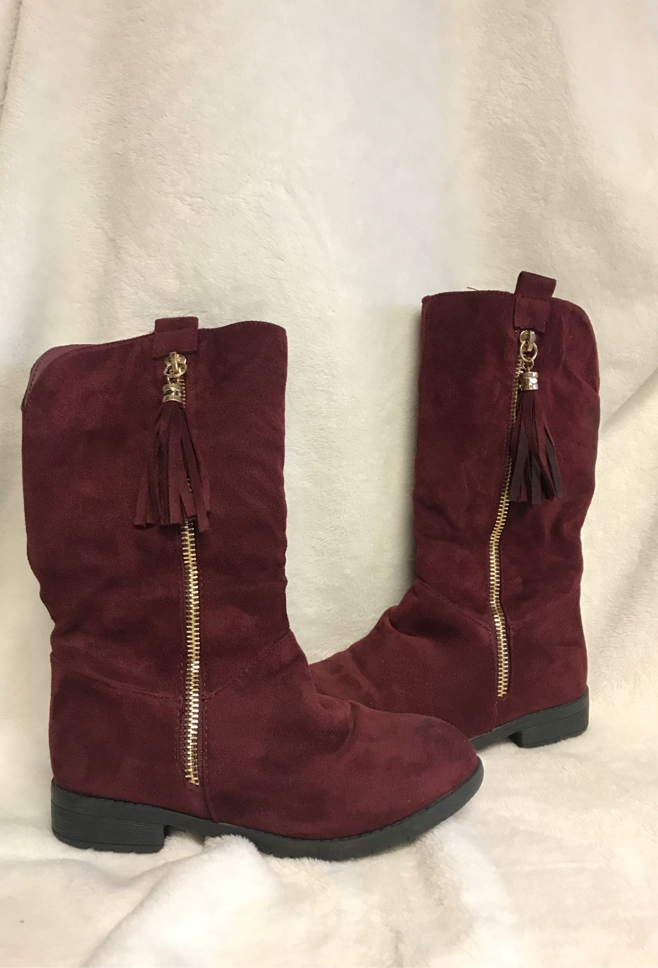 Beautiful burgundy boots girls size 13