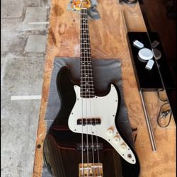 1995 Fender Jazz Bass Squire Series