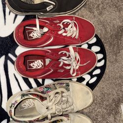 3 Pairs Woman’s Vans