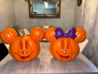 Mickey & Minnie Light up Blow Mold Set