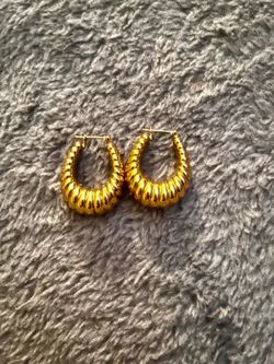 14KT YELLOW GOLD EARRINGS