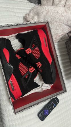 Jordan 4’s Fire reds