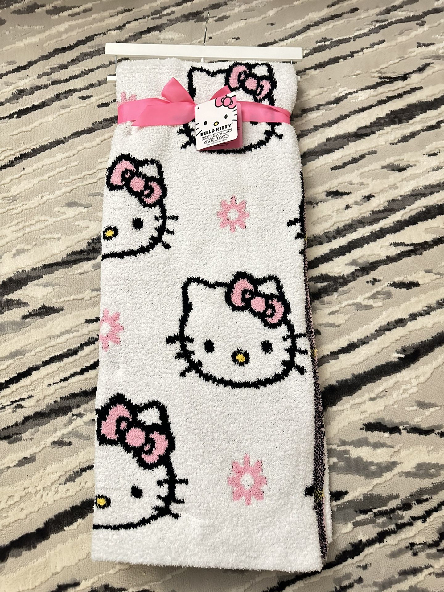 Hello Kitty Blanket