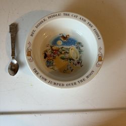 AVON BABY'S KEEPSAKE Hey Diddle, Diddle SPOON AND BOWL SET MOTHER PREOWNED - NEVER Used 