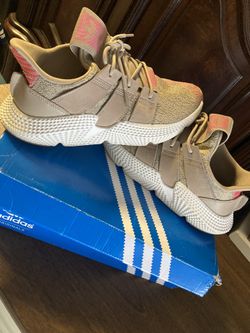 Womens Adidas Prophere (SIZE 7)