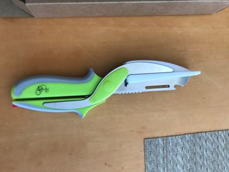 Smart cutter knife with cutting board