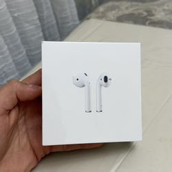 Apple AirPods 2nd generation Brand New 100% Real Authentic