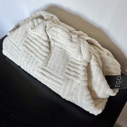 Ego-Cream Cloth Clutch Purse