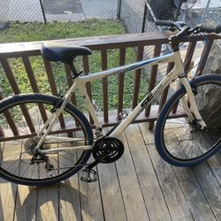 Monterey Se Racing Bike