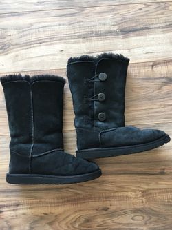 Uggs size 5