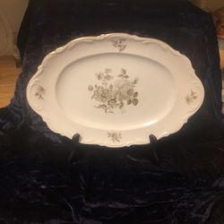 Beautiful Vintage 15”Oval Server Platter Read Description 