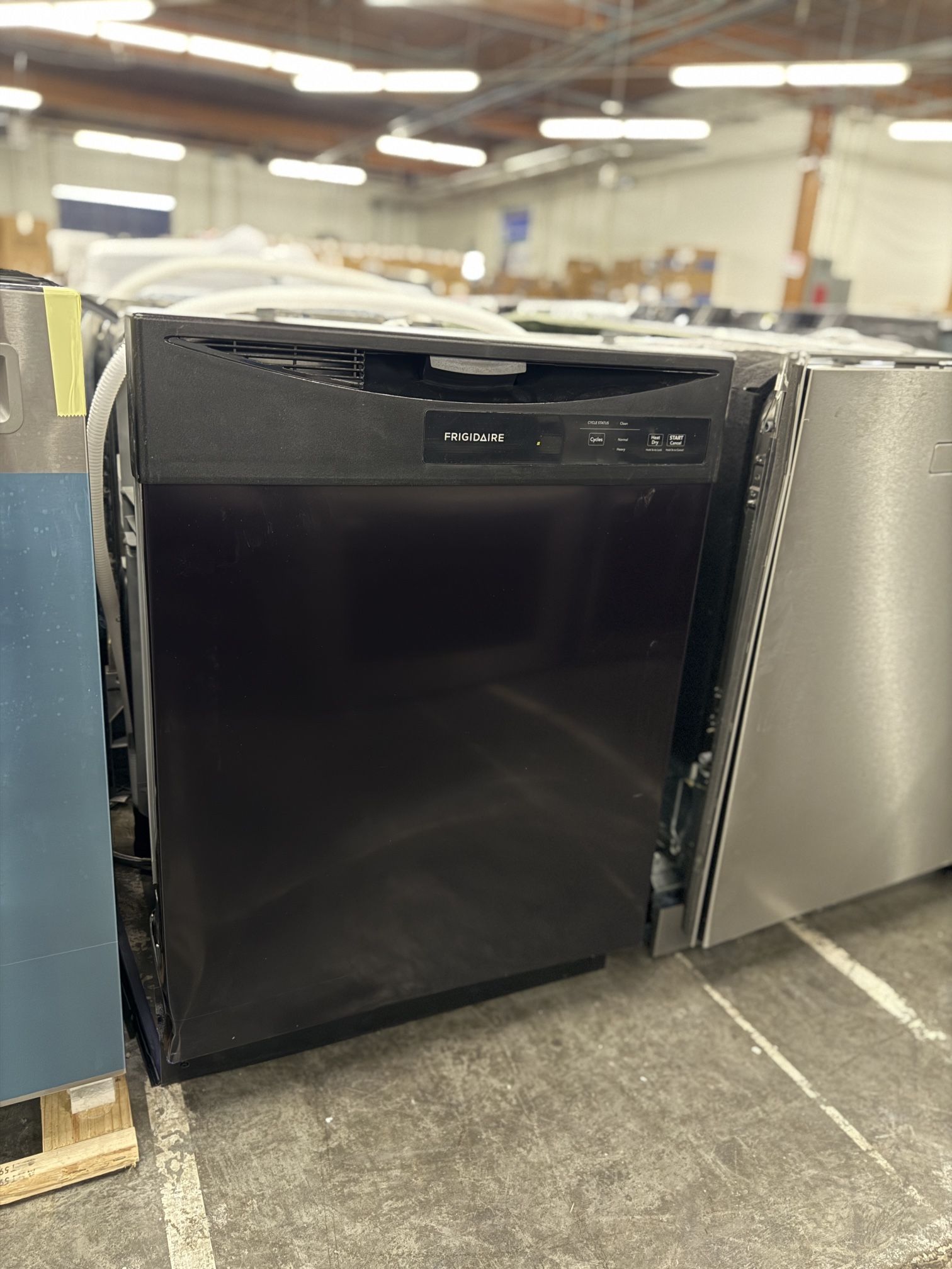 Frigidaire 24 inch built-in dishwasher CHEAP $299