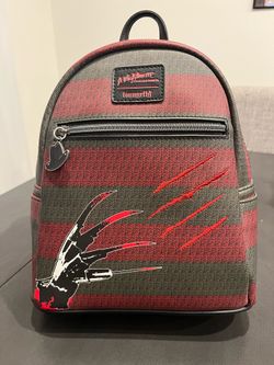 A nightmare on Elm Street Freddy Krueger lounge fly bag