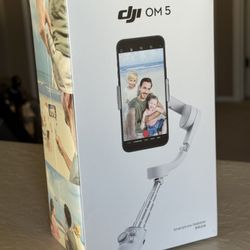 DJI OM 5 - Smartphone Gimbal Stabilizer, 3-Axis Phone Gimbal, Built-In Extension Rod 