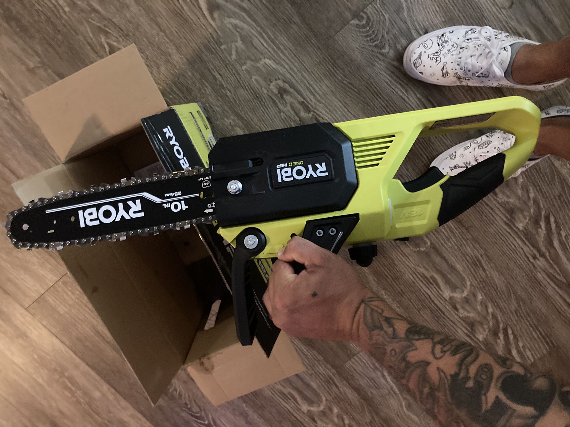Ryobi 10in 18v Chainsaw Like New. (tool Only) 