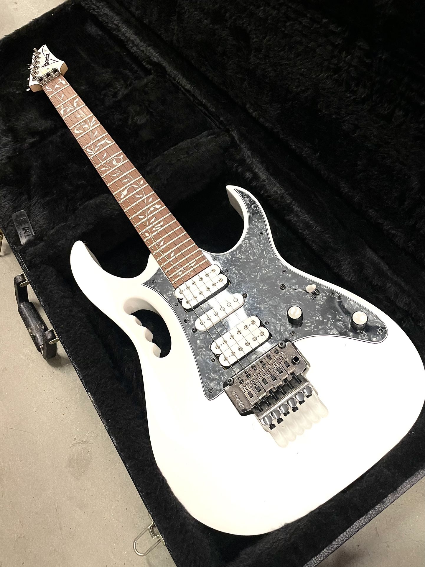 Ibanez Jem Jr