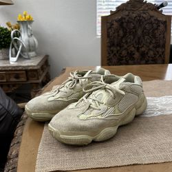 Adidas Yeezy 500 Super Moon