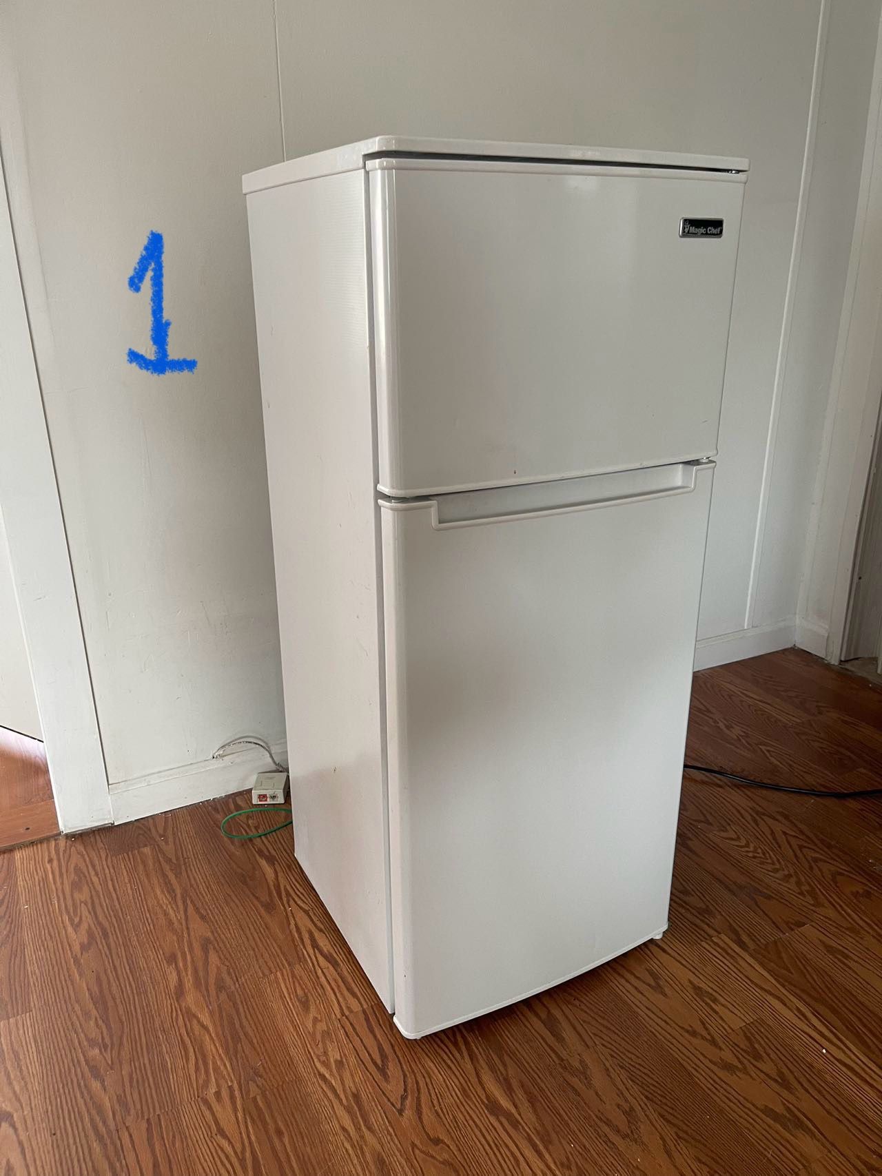 Refrigerator $80 Milpitas