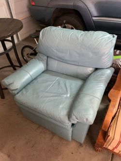 Hundred percent leather recliner