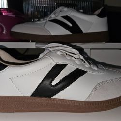 Women’s EU 39 Retro Samba-Style Sneakers – Worn Once