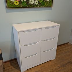 Small 6 Drawer Dresser Or Cabinet